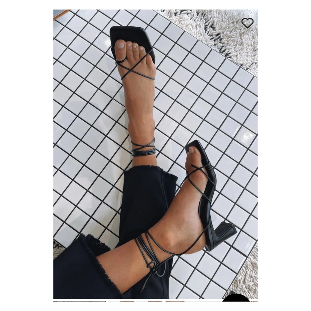 Princess Polly Black Lace Up Strappy Heels Square Toe Sandals 10